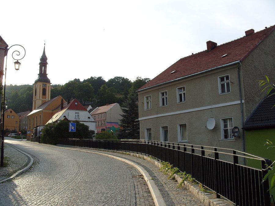 Dalej biegiem przełajowym a później na rowerze, docieram do nasłonecznionej Srebrnej Góry