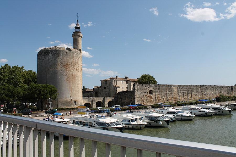 Sredniowieczny port wojenny Aigues Motres