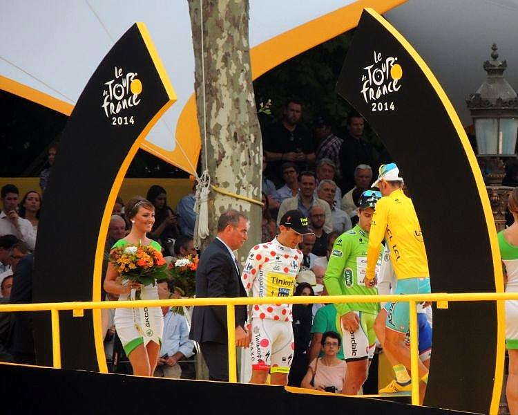 Majka wchodzi na podium klasyfikacji generalnej
