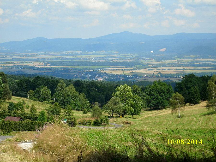 Widok z Kamieńczyka na Masyw Śnieżnika