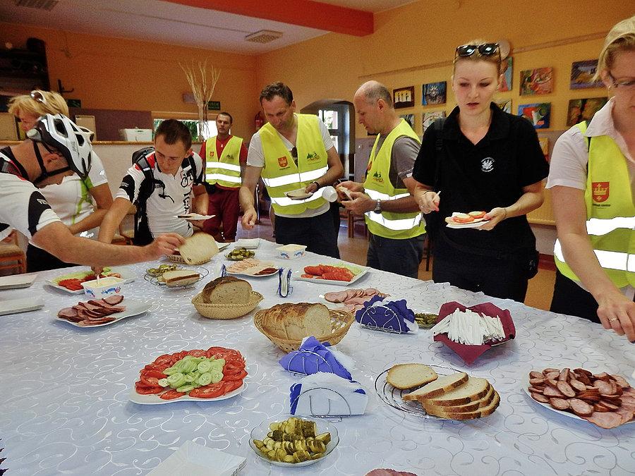 Kociewsko- Borowiacki Rajd Rowerowy. Śniadanie w Skórczu