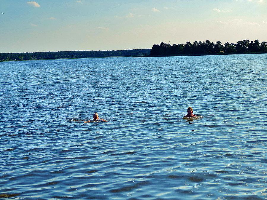 Kociewsko- Borowiacki Rajd Rowerowy. Osiek -Jezioro Kałębie. Obowiązkowa kąpiel po podróży