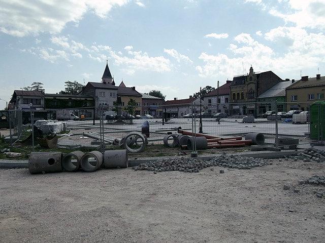 Rozkopany rynek w Pilźnie