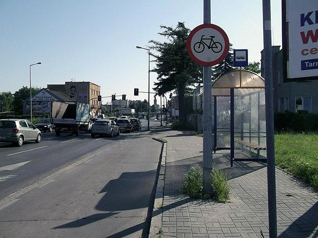 Typowy dla Tarnowa debilny zakaz