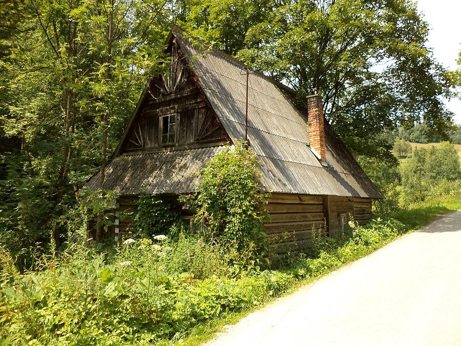 Domek w Gliczarowie Dolnym... ciekawy widok z tego okna od strony ulicy