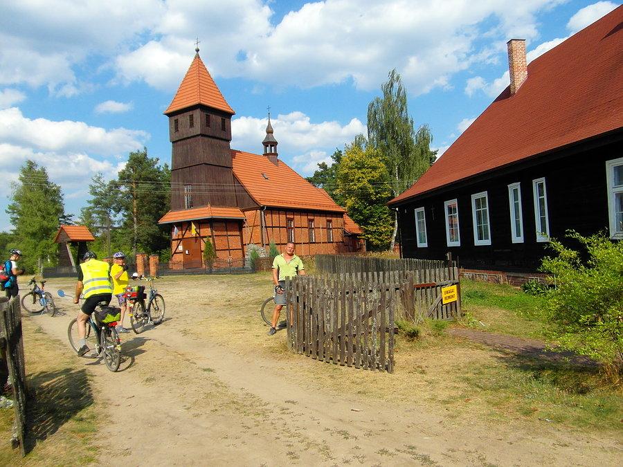 Kościół z plebanią w Kasparusie