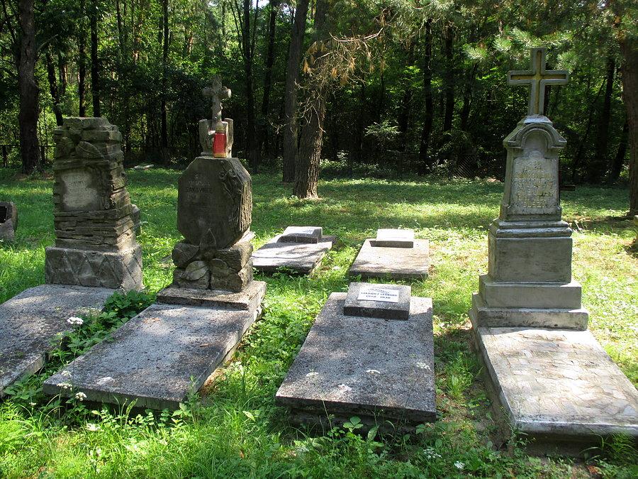 Cmentarz rzymsko-katolicki w Zasmykach, Wołyń