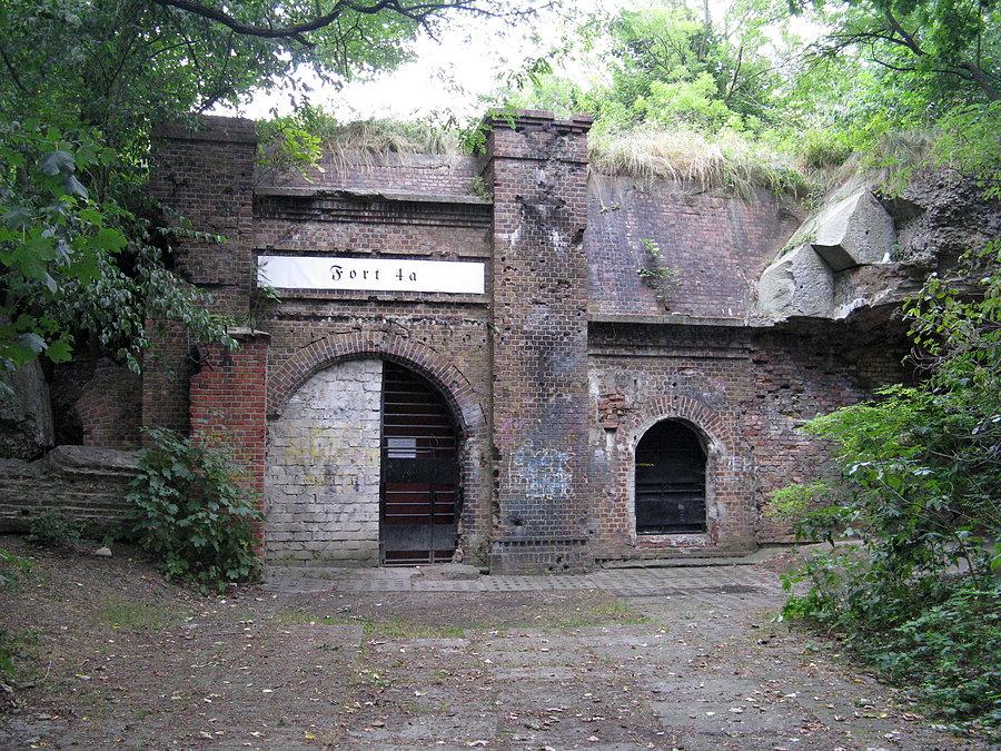 Fort IVa - brama główna