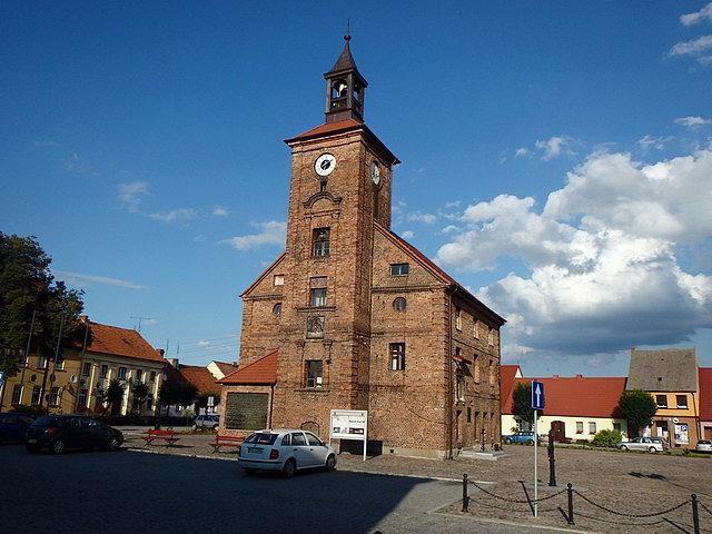 Ratusz w Obrzycku