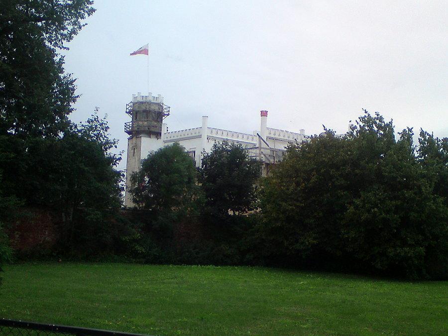Dość ciekawy pałac w Naroku