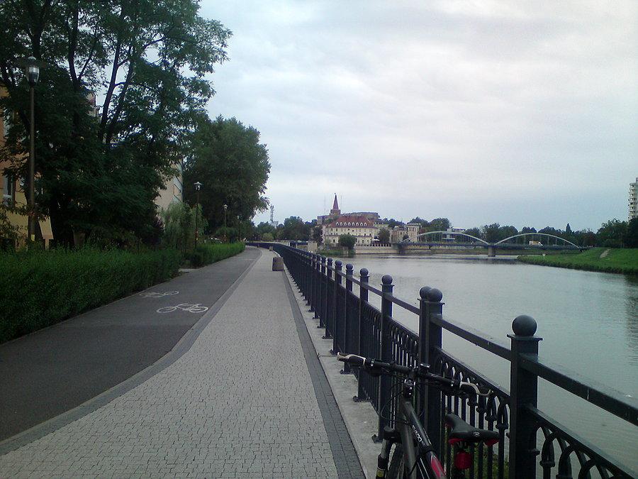 Nadodrzańska ścieżka rowerowa w Opolu