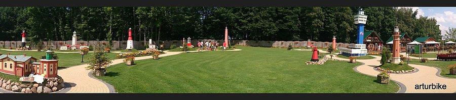 Park Miniatur Latarni Morskich w Niechorzu