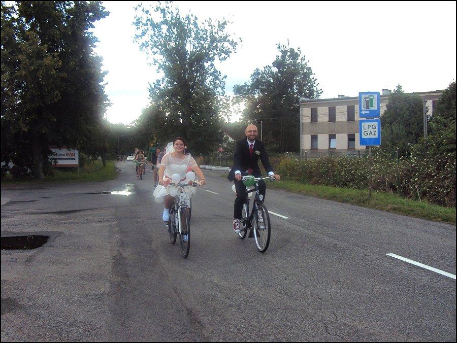 Prowadzimy ślubny orszak :)