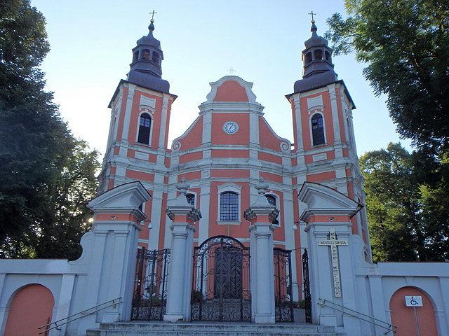 Kościół pw. Narodzenia Najświętszej Maryi Panny w Lubaszu