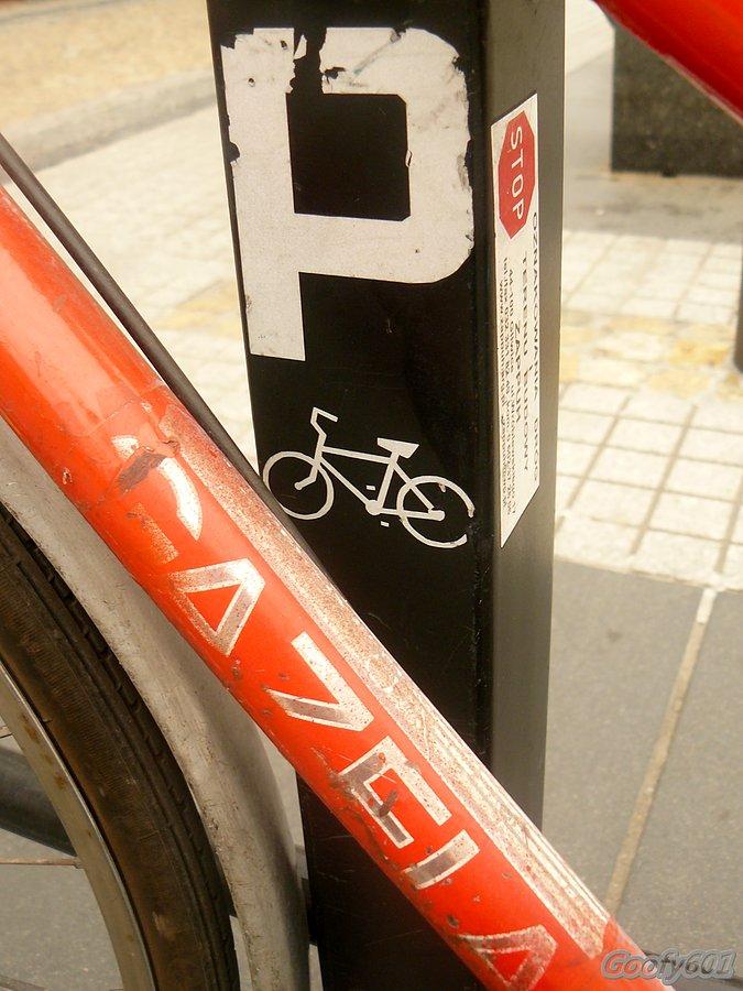 A jakże - parking :)