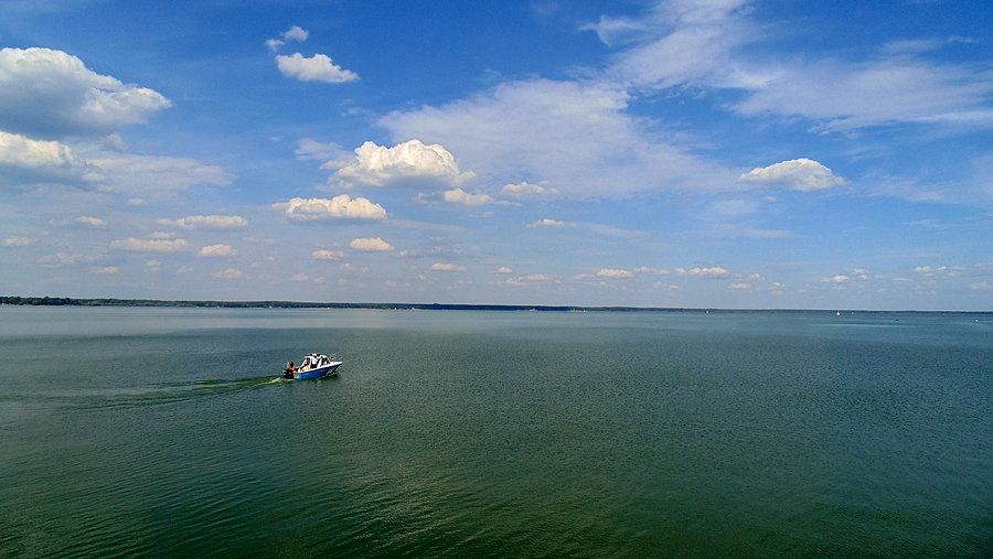 Widok z walu na Jezioro Turawskie - od strony Niwek