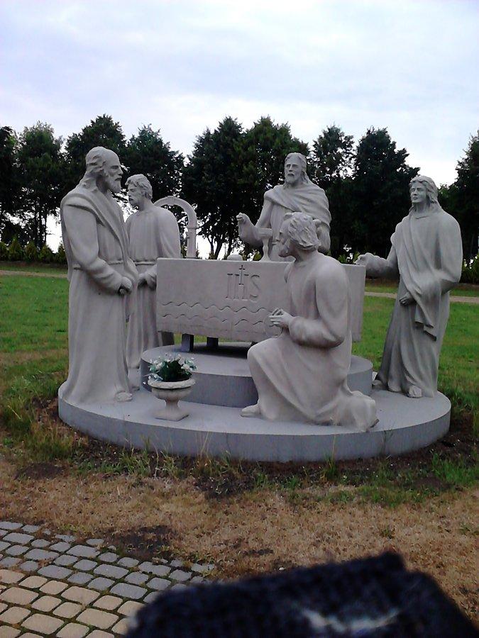 Rzeźby z drogi różańcowej
