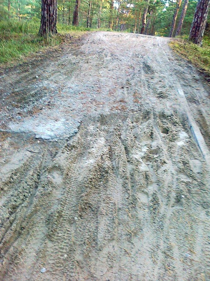Droga dla rowerów jest w fatalnym stanie