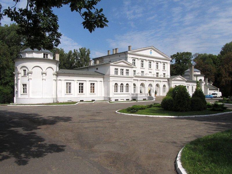 Pałac w Iwnie