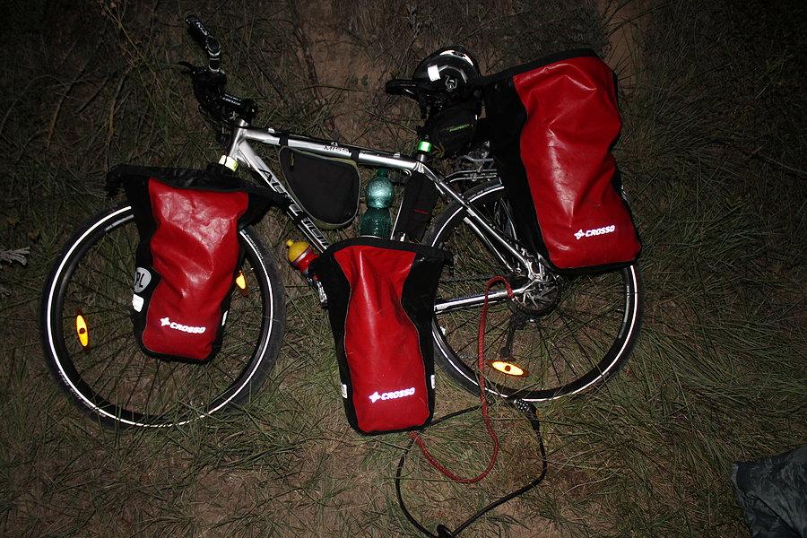 Na noclegu nad rzeką