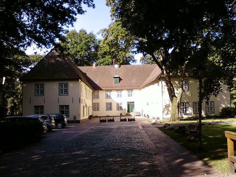 Zamek w w Neuenburgu