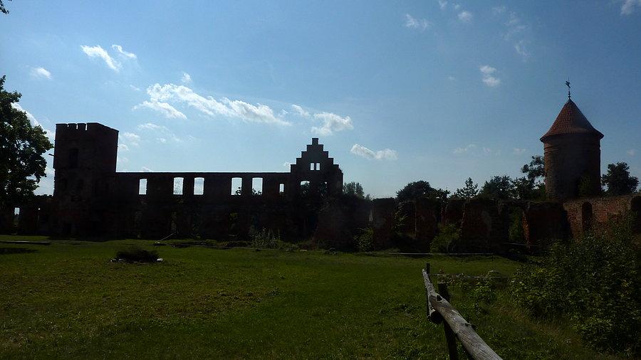 Zamek w Szymbarku ( XIV w. )
