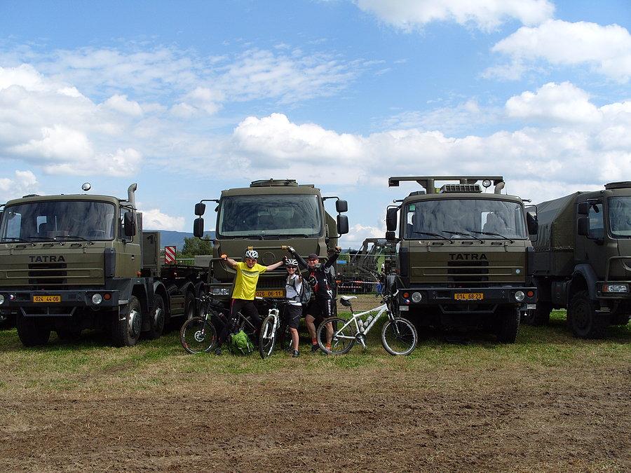 Następnie opanowujemy transport lądowy nieprzyjaciela