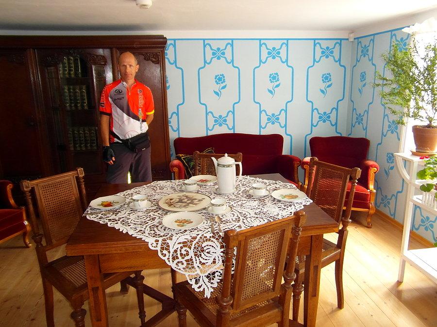 Elegancki pokój dzienny- muzeum w Swołowie