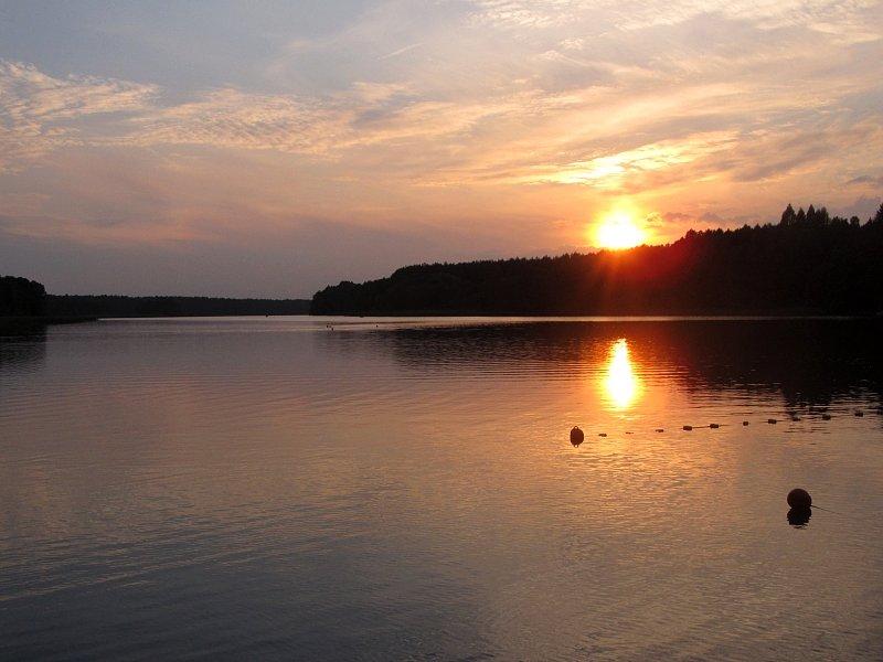Zachód Słońca nad Jeziorem Stęszewskim