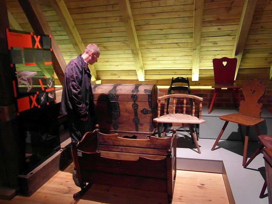 Zabytkowe mebelki- muzeum Swołowo