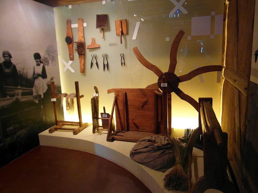 Narzędzia do lnu – muzeum Swołowo