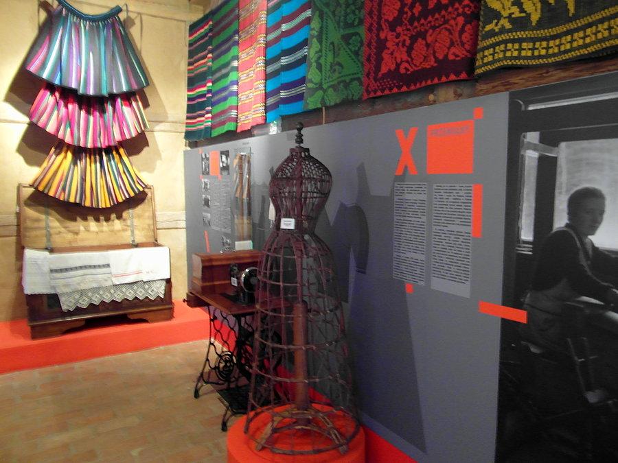 Stroje regionalne - muzeum Swołowo