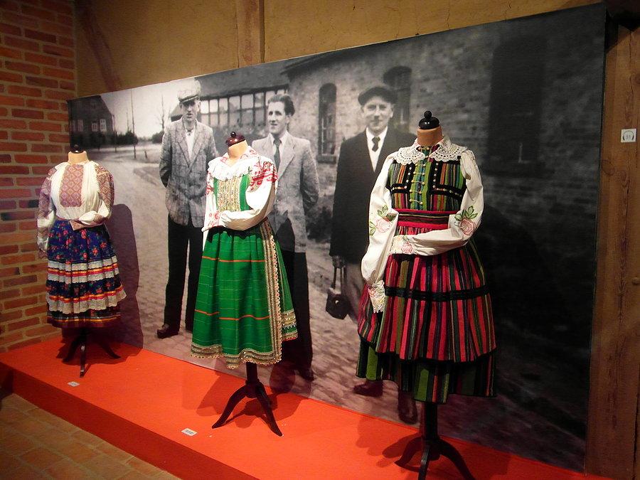 Stroje ludowe - muzeum Swołowo