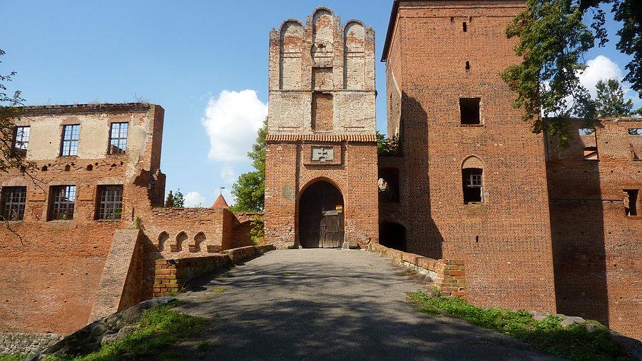 Zamek w Szymbarku ( XIV w. )