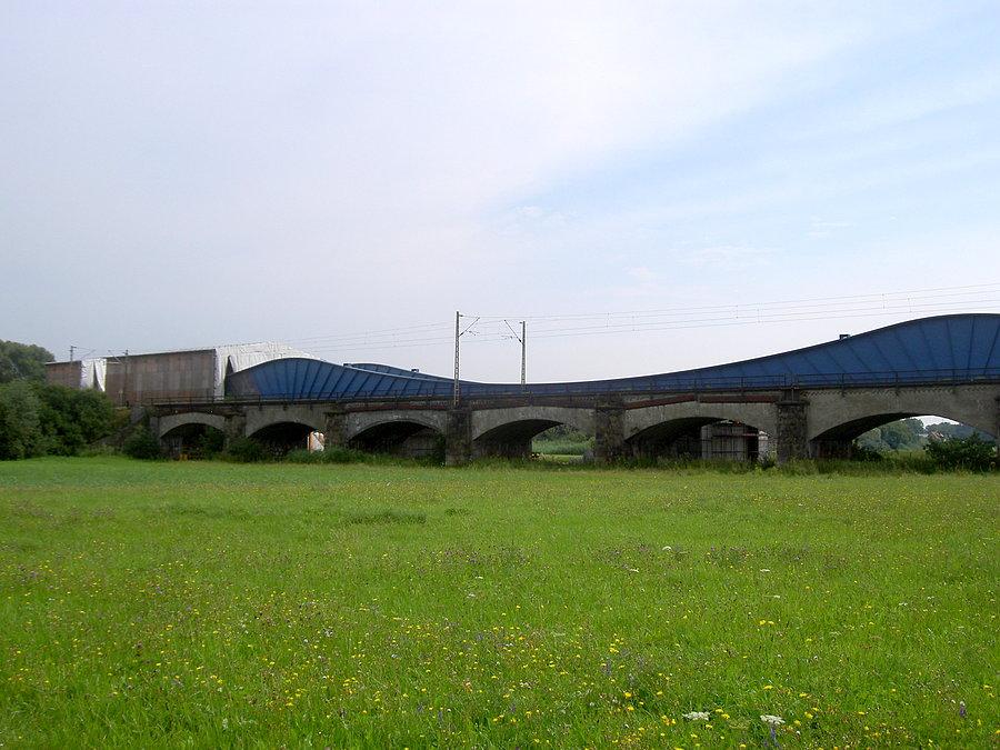 Inwestycja DB za nowym mostem powstaje nowy