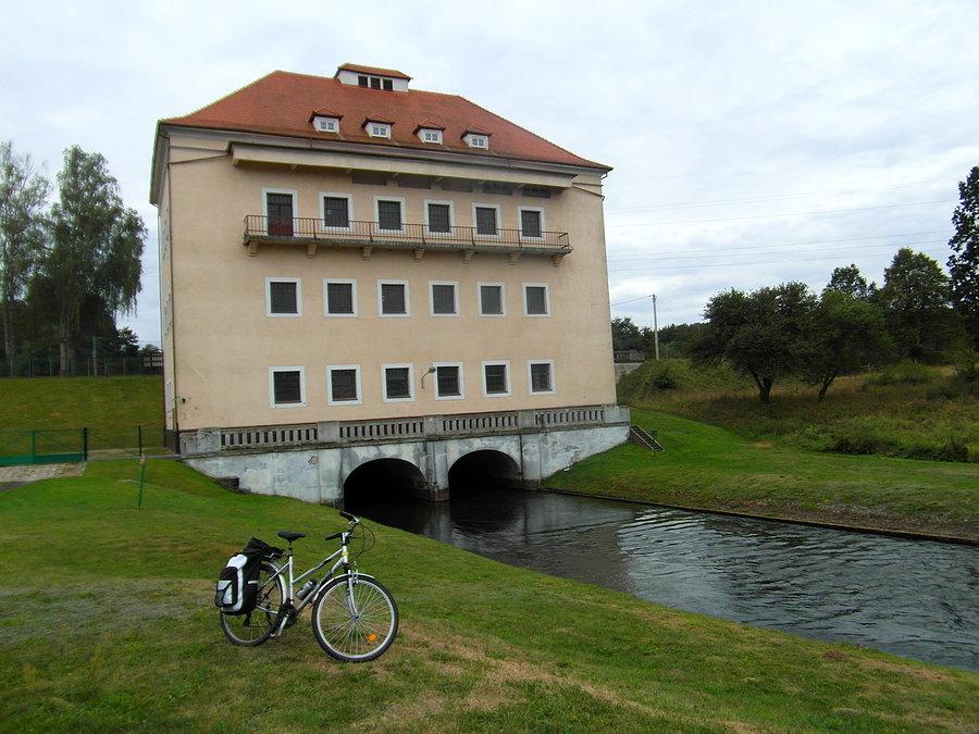 Elektrownia wodna na Słupi Krzynia
