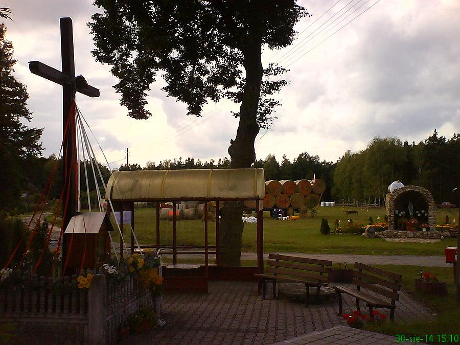 Bardzo bogata infrastruktura jak na przysiółek wśród lasów