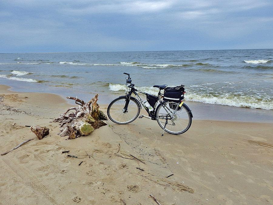 Na trasie wycieczki.Plaża w Mikoszewie-pustki