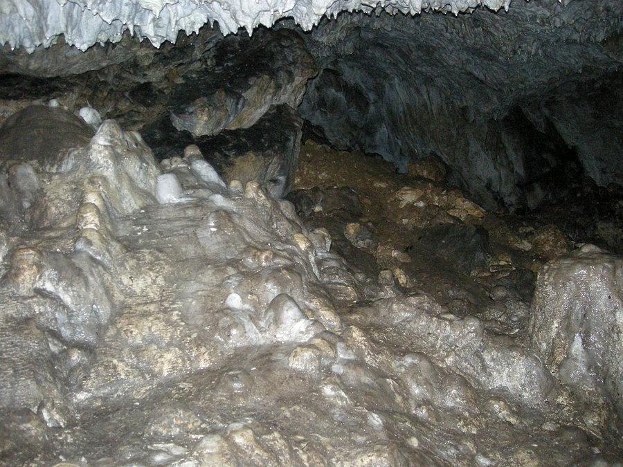 Jaskinia w Kroczycach