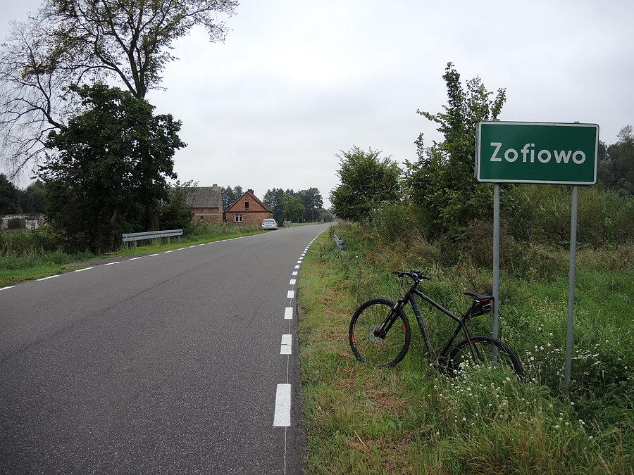 Wjazd do Zofiowa