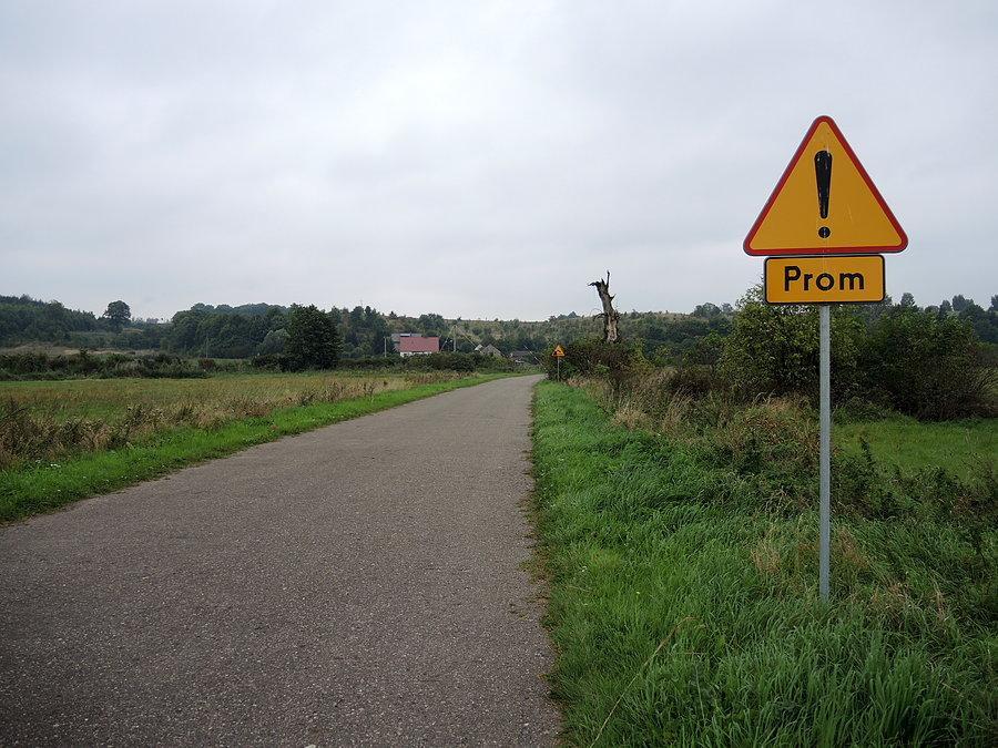 Dojazd do promu w Ciszkowie od strony Gajewa