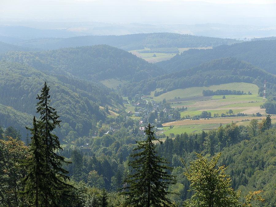 Po małych pogaduchach ruszamy w drogę w oddali Nowa Wieś Kłodzka