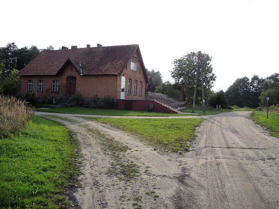 Kuźniczka - droga w kierunku Wielenia