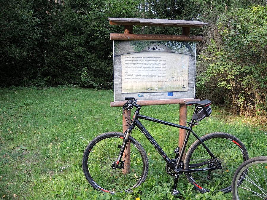Bukówka - przed tablicą informacyjną