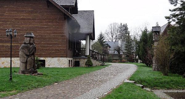 Dwór w Zabużu
