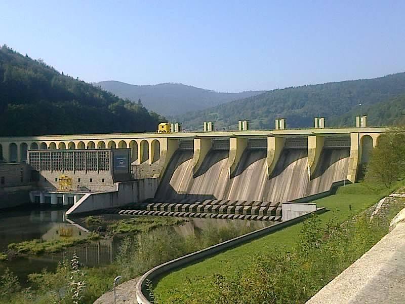 Przed 10 rano na zaporze w Porąbce