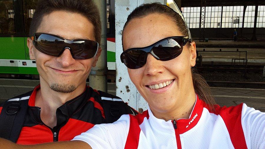 Selfie dwuosobowe z idealnej do tego celu bardzo długiej rąsi ;D
