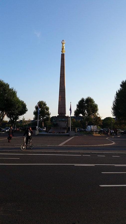 Pomnik "Monument of Remembrance" pamięci żołnierzy - Luksemburg
