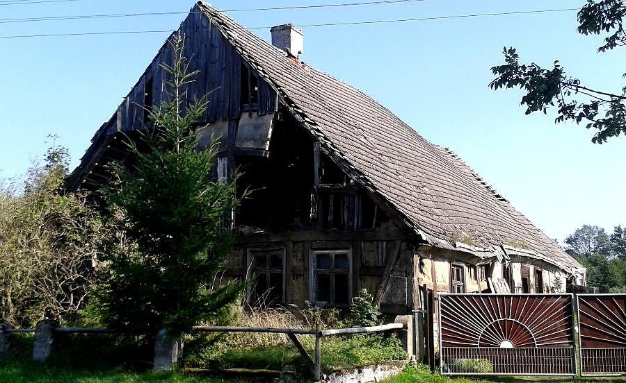 Stara chata w Lutkowie