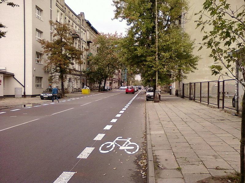 Pas rowerowy na Żeromskiego